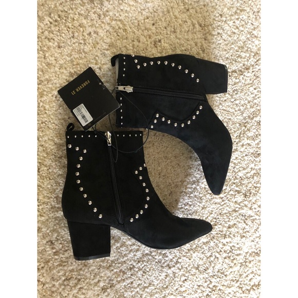 Shoes - ✨Black ankle boots NWT